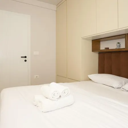 Urbanretreat Apartamento Tirana